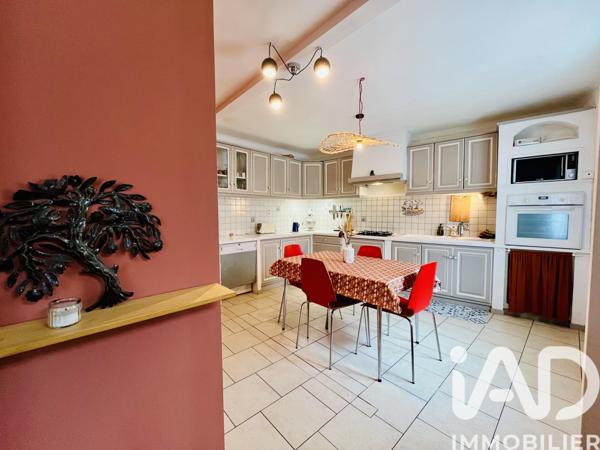 Maison à vendre 5 pièces 174 m² Saint-Just-d'Ardèche