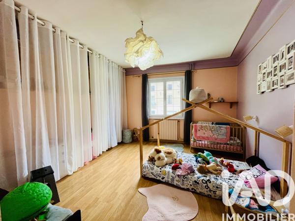 Maison à vendre 5 pièces 174 m² Saint-Just-d'Ardèche