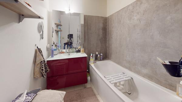 Montpellier (34070) T2 avec grande terrasse et Garage