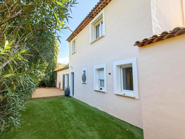 Maison à vendre  5 pièces - 122 m2 CAVALAIRE SUR MER - 83