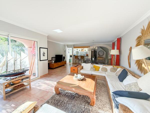 Maison à vendre  5 pièces - 122 m2 CAVALAIRE SUR MER - 83