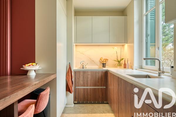 Maison à vendre 9 pièces 235 m² Le Mesnil-le-Roi