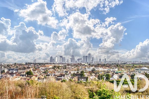 Maison à vendre 9 pièces 235 m² Le Mesnil-le-Roi