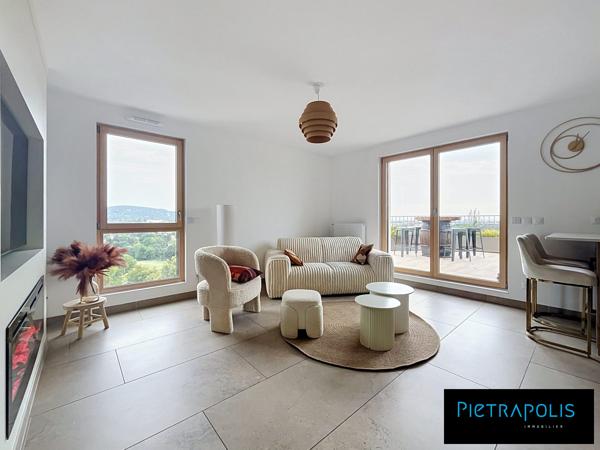 DARDILLY CENTRE – APPARTEMENT D'EXCEPTION & TERRASSE PANORAMIQUE DE 85 m²
