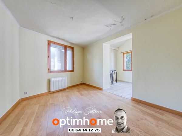 Grand ensemble immobilier 2 Maisons mitoyennes : Grande Maison Bourgeoise de 1805 avec jardin et piscine + Maison de Village avec double garage– Centre Nîmes Saint-Césaire