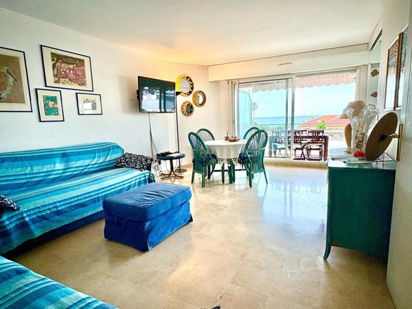 Appartement 2 pièces vue mer, terrasse et garage