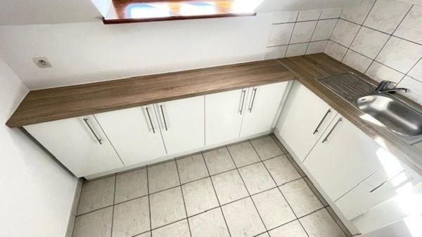 Appartement totalement rénové avec place de parking