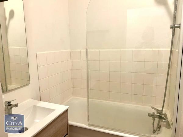 Appartement à louer 2 pièces 42.65m² Lille (59000)