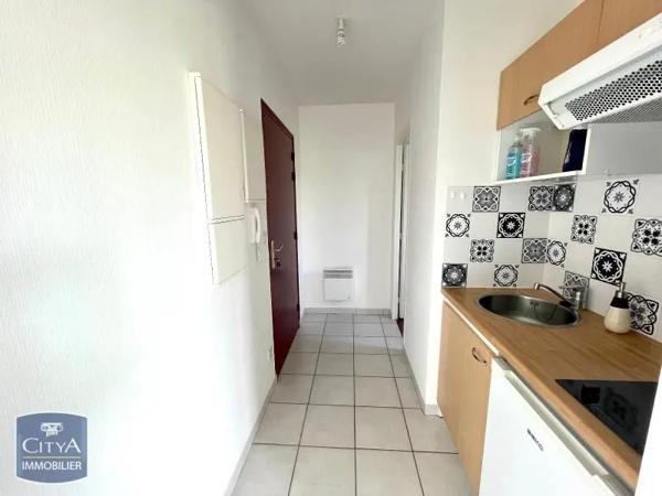 Appartement à louer 1 pièce 25.4m² Niort (79000)
