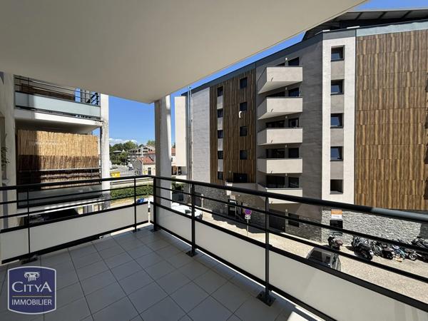 Appartement à vendre 2 pièces 43.72m² Saint-Julien-en-Genevois (74160)