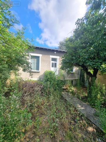 Immeuble à vendre à Tours dans l'Indre-et-Loire (37000), ref : 001/2474   
TOURS Centre - Rabelais