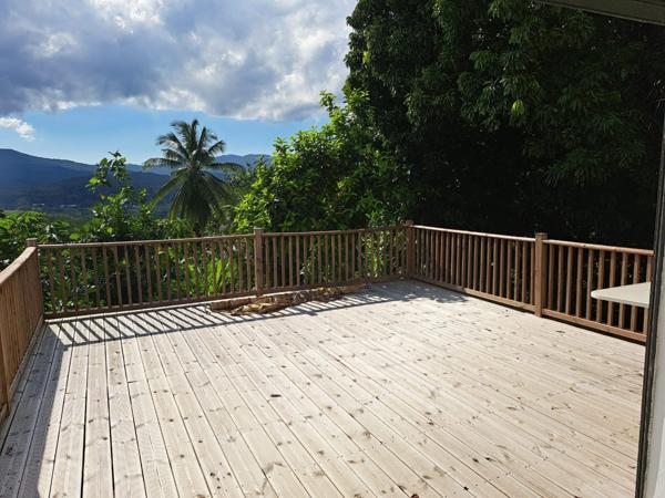 MAISON F4 AVEC JOLIE VUE MONTAGNE, GARAGE