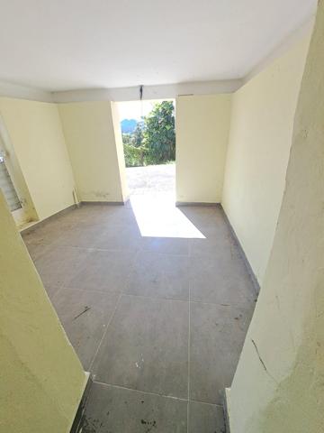 MAISON F4 AVEC JOLIE VUE MONTAGNE, GARAGE