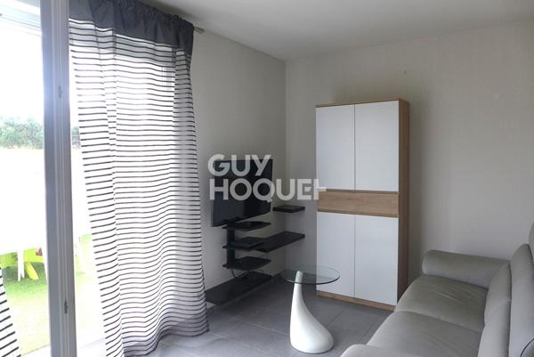 Appartement 2 chambres avec terrasse et stationnement privé