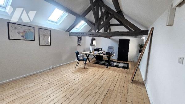 En exclusivité : Propriété d’environ 373 m2 Maison à usage d'habitation et Annexes à DIZY (51530)