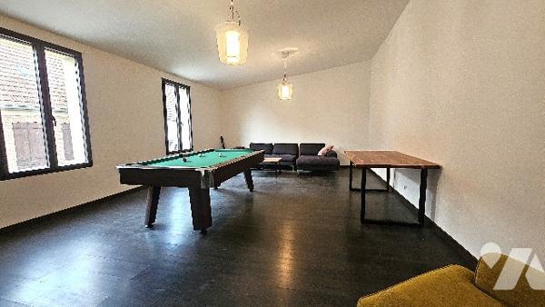 En exclusivité : Propriété d’environ 373 m2 Maison à usage d'habitation et Annexes à DIZY (51530)