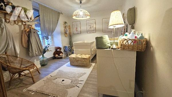 En exclusivité : Propriété d’environ 373 m2 Maison à usage d'habitation et Annexes à DIZY (51530)