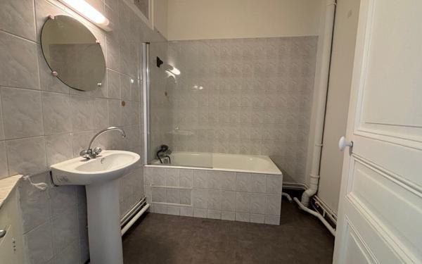 Appartement à louer    3 pièces • 68,87 m2 Chelles