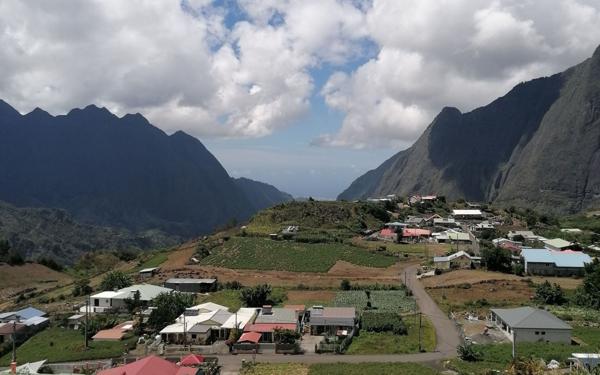 Maison à vendre    3 pièces • 70 m2 Cilaos