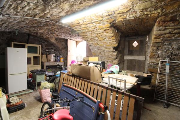 Saint-Félix-de-Sorgues (12400) MAISON VILLAGE T3 AVEC TERRASSE ET GRANDE CAVE