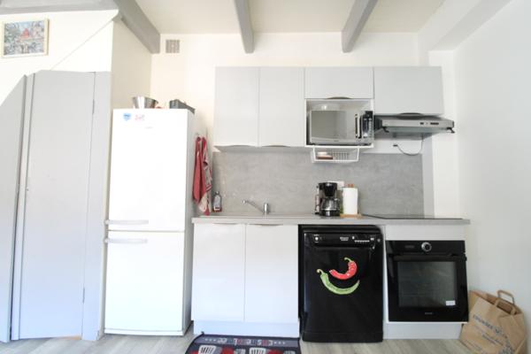 Saint-Félix-de-Sorgues (12400) MAISON VILLAGE T3 AVEC TERRASSE ET GRANDE CAVE