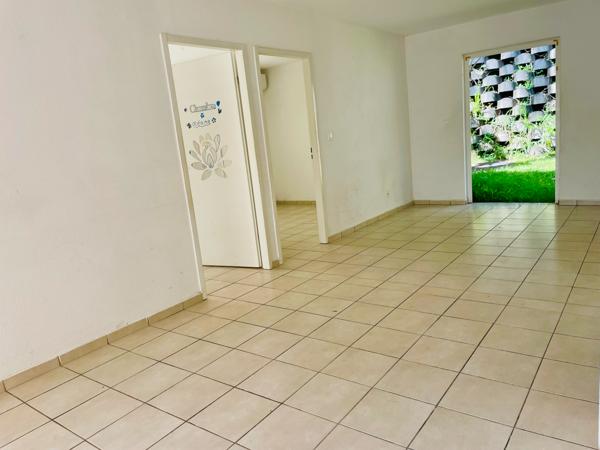 LAMENTIN - Appartement T3 dans résidence sécurisée avec piscine