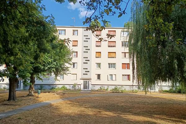 Location Fontenay Aux Roses 4 pièces Loyer 1 360 €/mois charges comprises **  - Référence  552