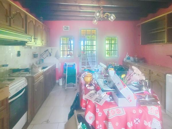 Chaumière de 147m² - Ancienne chaumière datant de 1736, démontée et entièrement reconstruite sur site par des artisans