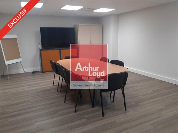 Local mixte bureaux/activités proche rocade Nord