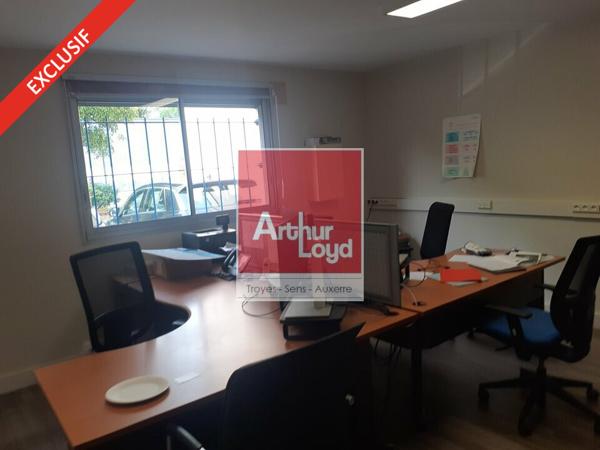Local mixte bureaux/activités proche rocade Nord