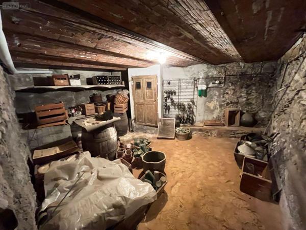 Maison de ville à vendre à Villeneuve dans les Alpes-de-Haute-Provence (04180), ref : 025/1838   
Centre ville