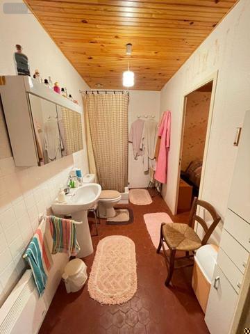 Maison de ville à vendre à Villeneuve dans les Alpes-de-Haute-Provence (04180), ref : 025/1838   
Centre ville