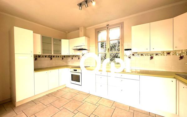 Maison à louer    5 pièces • 149,30 m2 Saint-Rémy-Blanzy