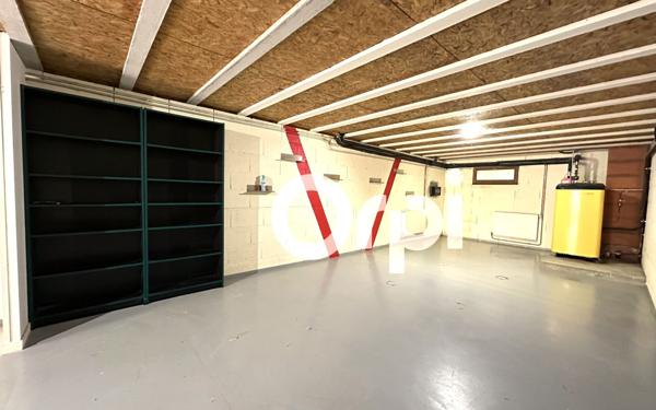 Maison à louer    5 pièces • 149,30 m2 Saint-Rémy-Blanzy