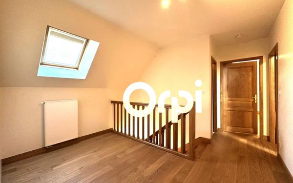 Maison à louer    5 pièces • 149,30 m2 Saint-Rémy-Blanzy