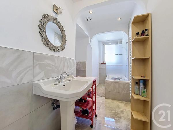 Maison à vendre  9 pièces - 220 m 2   MIRECOURT  - 88