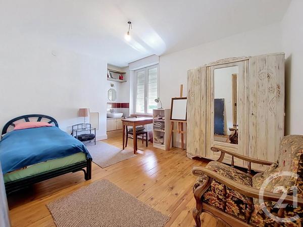 Maison à vendre  9 pièces - 220 m 2   MIRECOURT  - 88