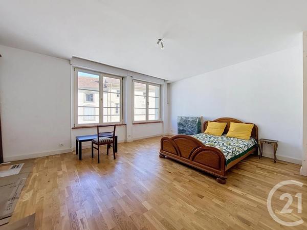 Maison à vendre  9 pièces - 220 m 2   MIRECOURT  - 88