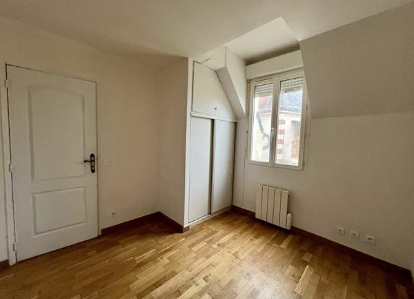 Appartement à louer    3 pièces • 45,28 m2 Toury