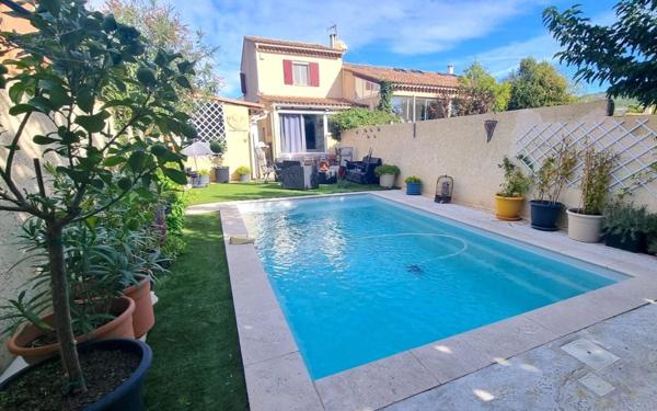 Maison à vendre    3 pièces • 100 m2 Marseille 11