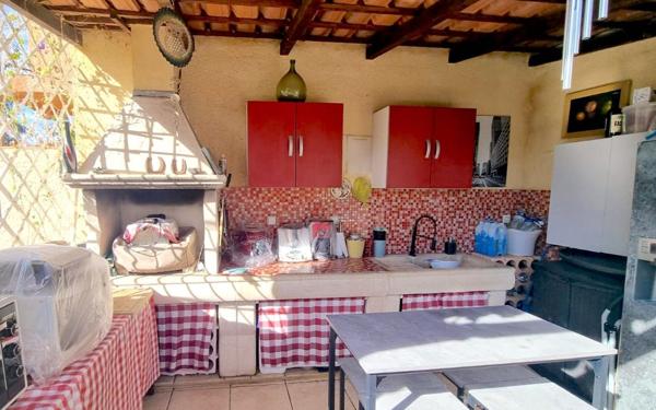 Maison à vendre    3 pièces • 100 m2 Marseille 11