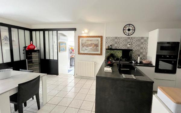 Maison à vendre    3 pièces • 100 m2 Marseille 11