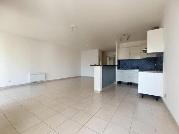 Appartement Istres 3 pièce(s) 65 m2 Avec grande Terrasse