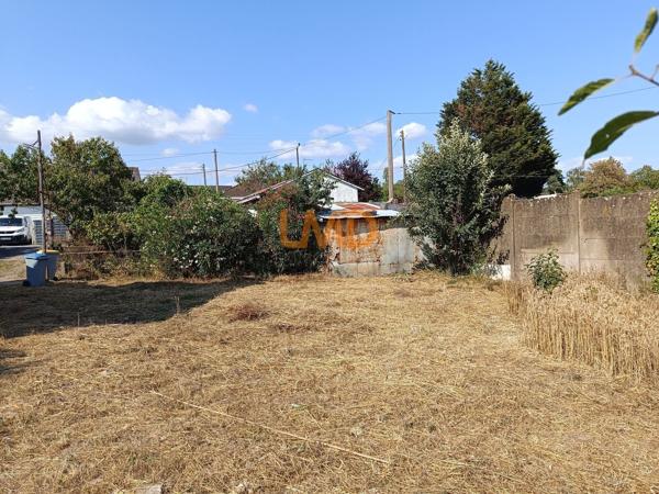 Terrain à bâtir 309 m² centre bourg