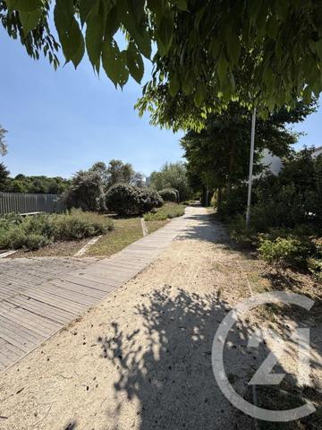 Appartement F3 à vendre  3 pièces - 67,63 m2 STAINS - 93