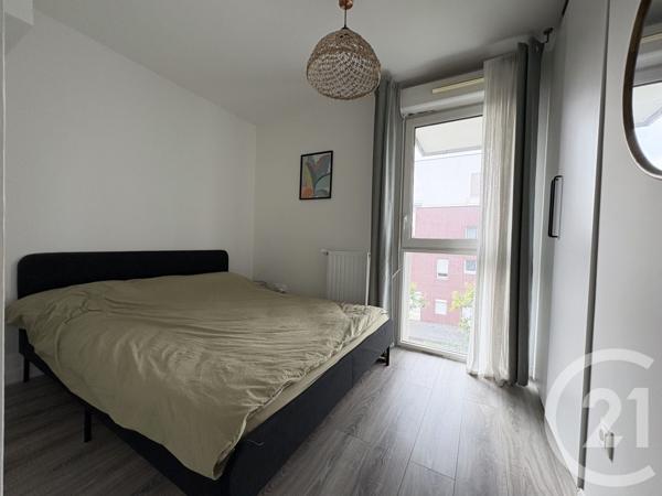 Appartement F3 à vendre  3 pièces - 67,63 m2 STAINS - 93