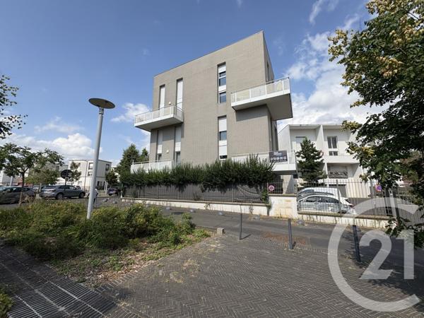 Appartement F3 à vendre  3 pièces - 67,63 m2 STAINS - 93