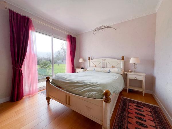 Magnifique maison aux Ponts de Cé quartier Saint Maurille de 5 chambres avec jardin et garage