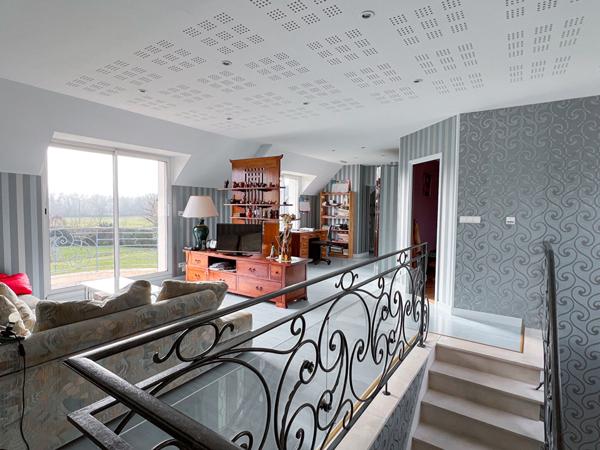 Magnifique maison aux Ponts de Cé quartier Saint Maurille de 5 chambres avec jardin et garage