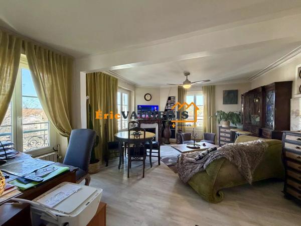 Location                                                      Appartement
                        
                     4 pièces                      86 m2                     à Coulommiers